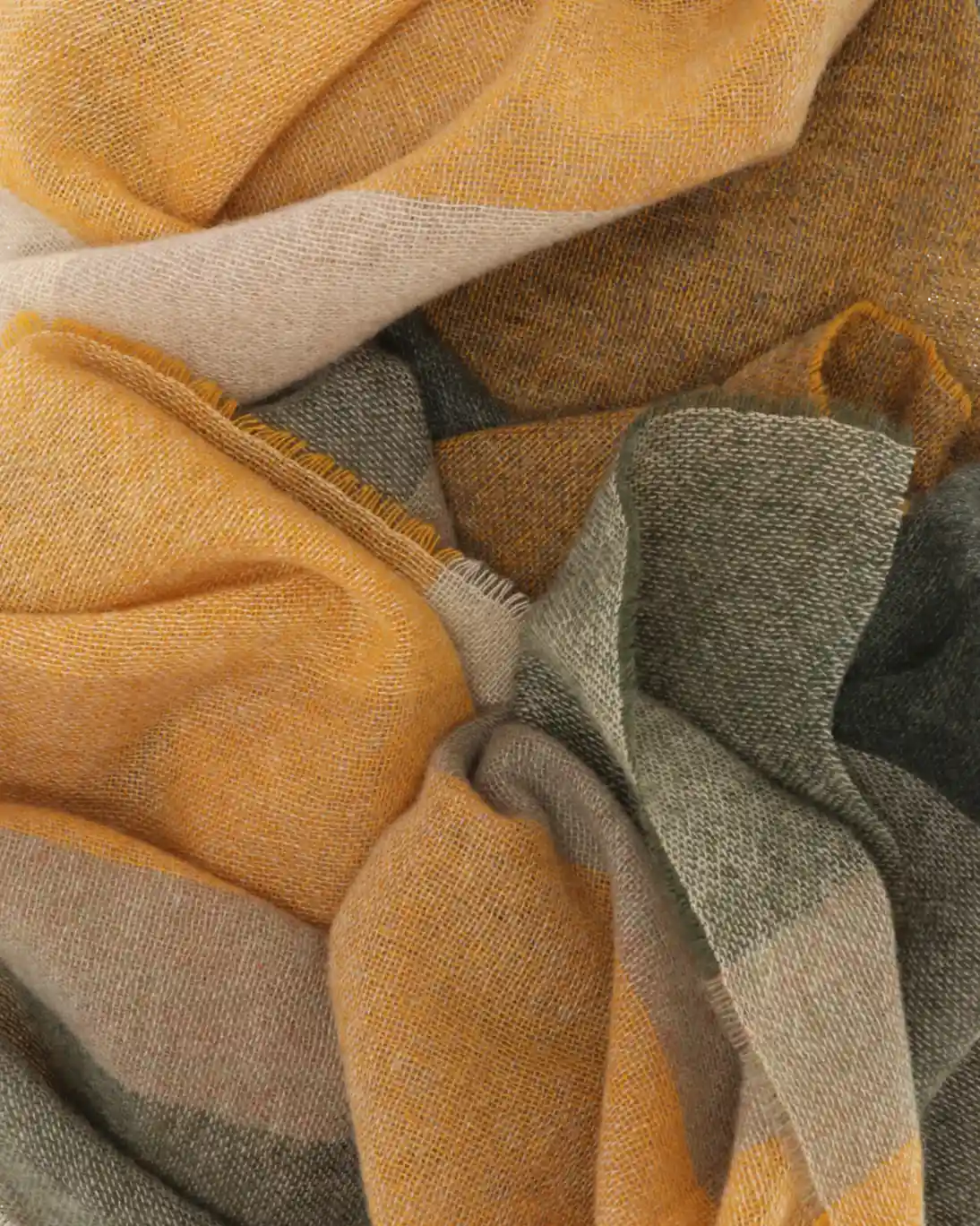 BUFANDA DE CASHMERE MOSTAZA Y VERDE FULHAM