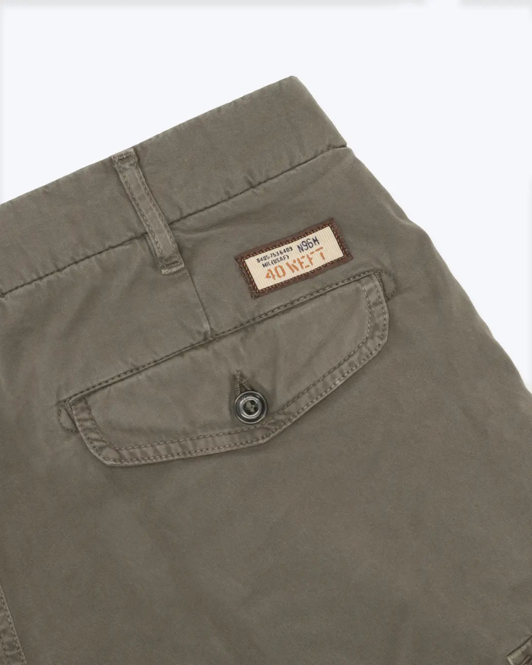 BERMUDAS TIPO CARGO VERDE OSCURO 40WEFT