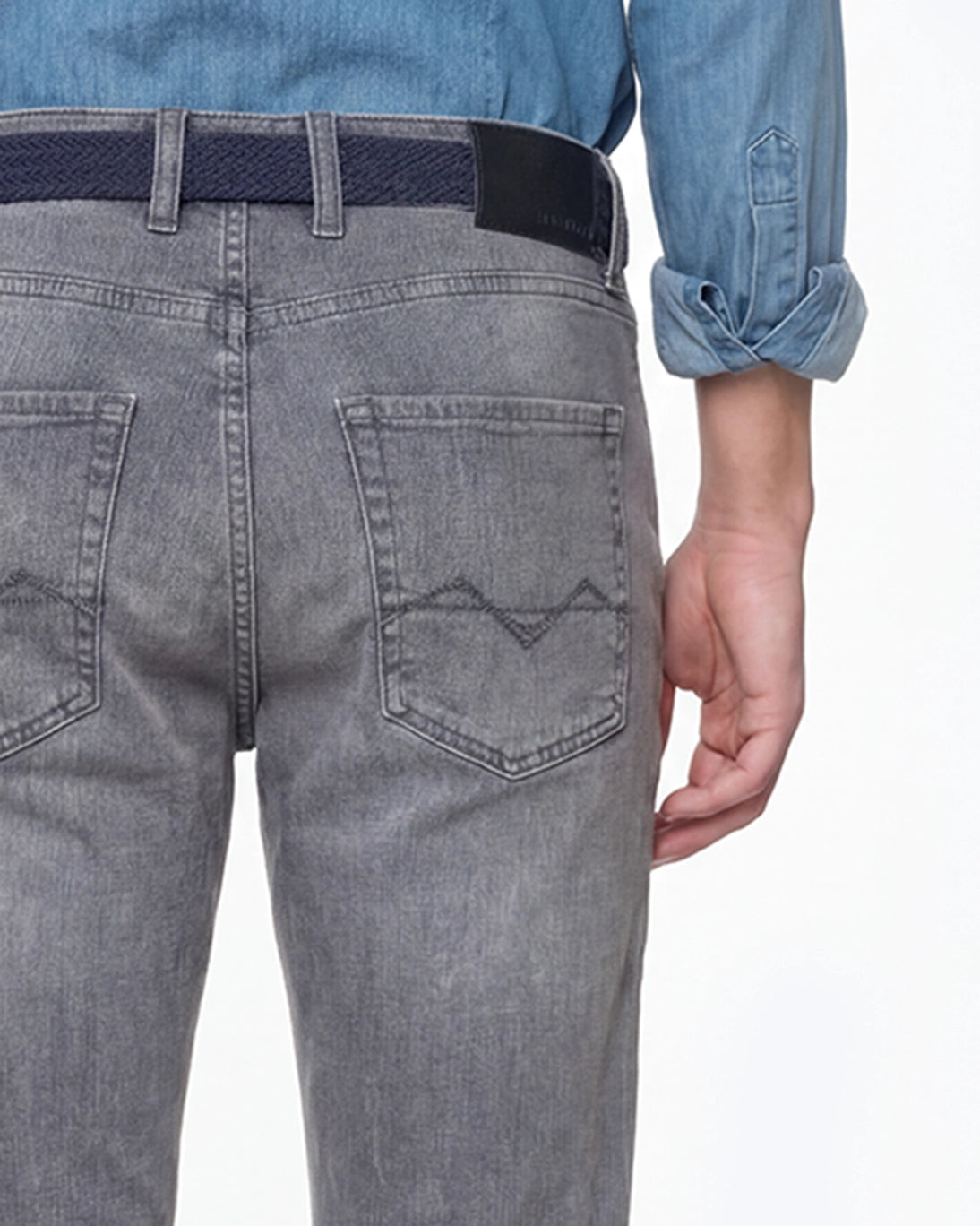 PANTALÓN VAQUERO GRIS DE 5 BOLSILLOS MAC JEANS