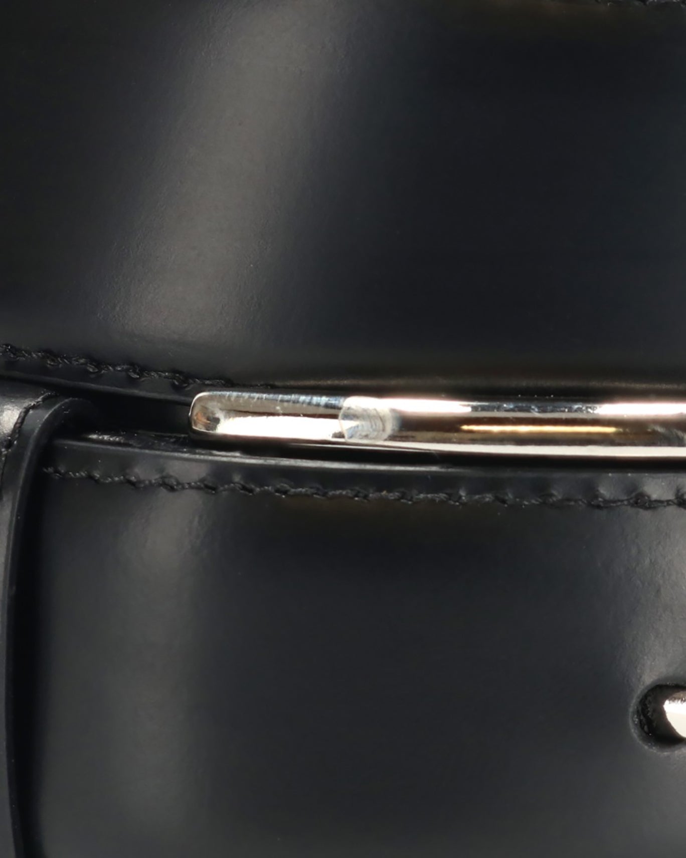 CINTURÓN NEGRO DE PIEL FULHAM