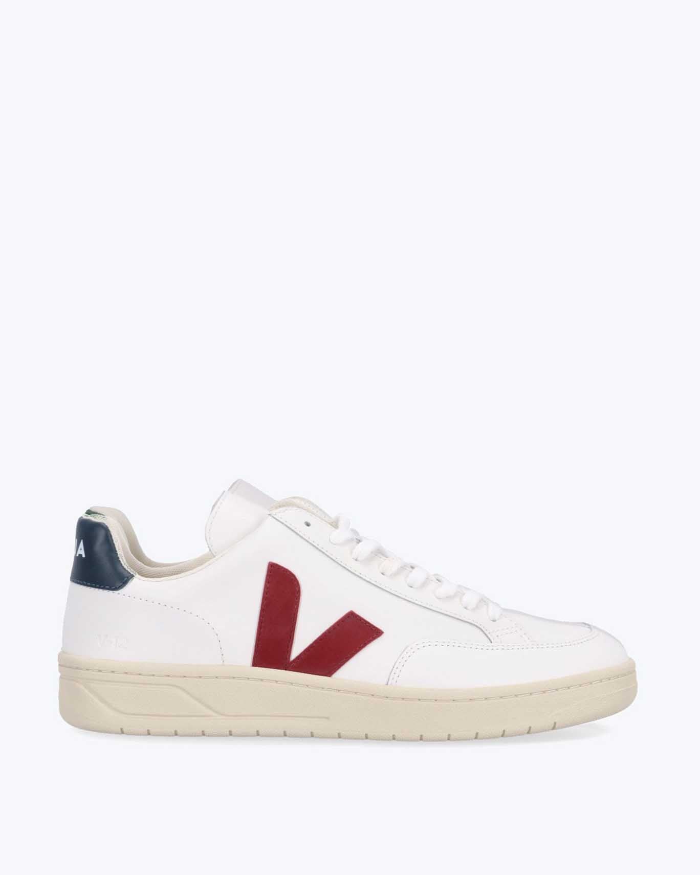 VEJA SNEAKERS