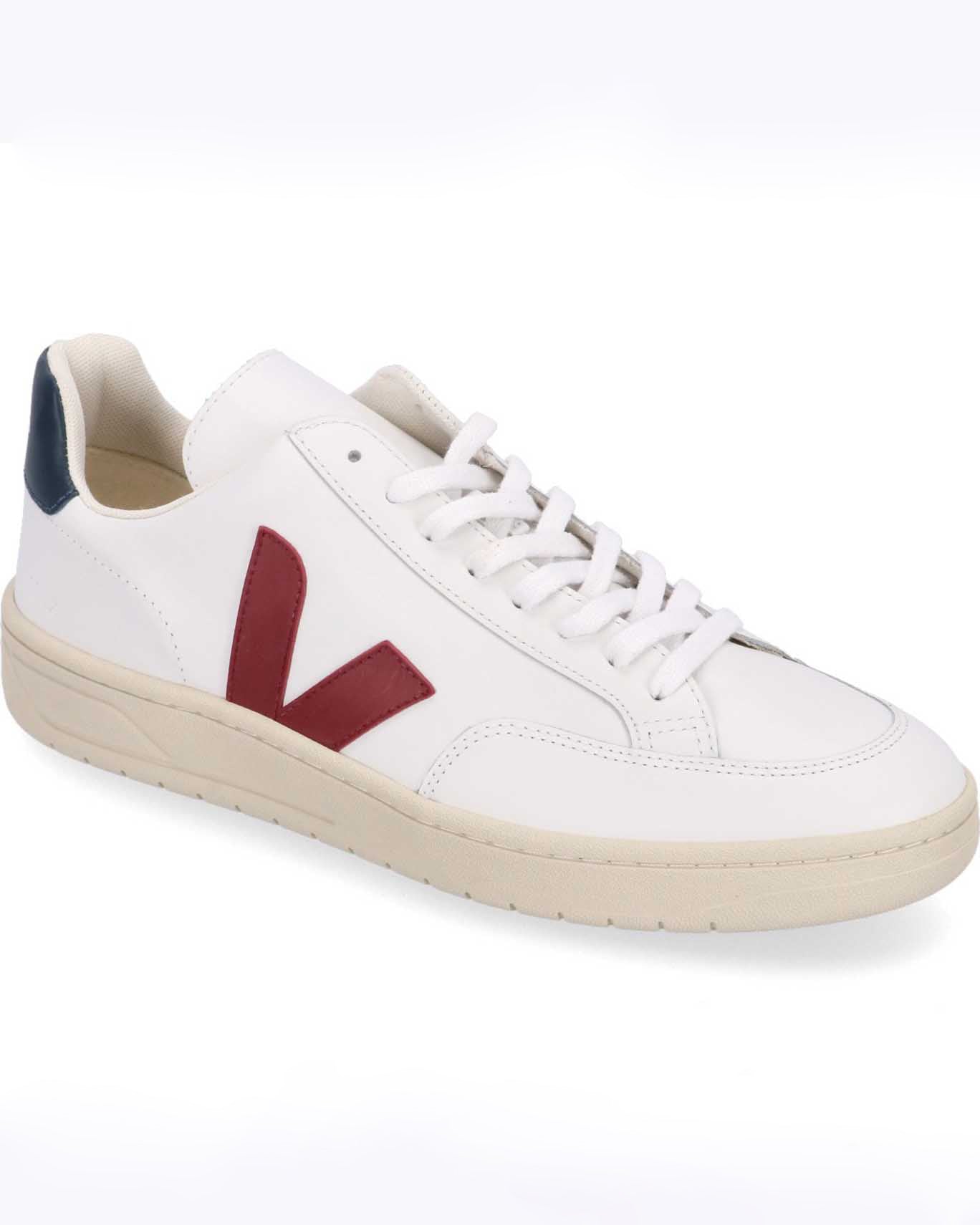 VEJA SNEAKERS