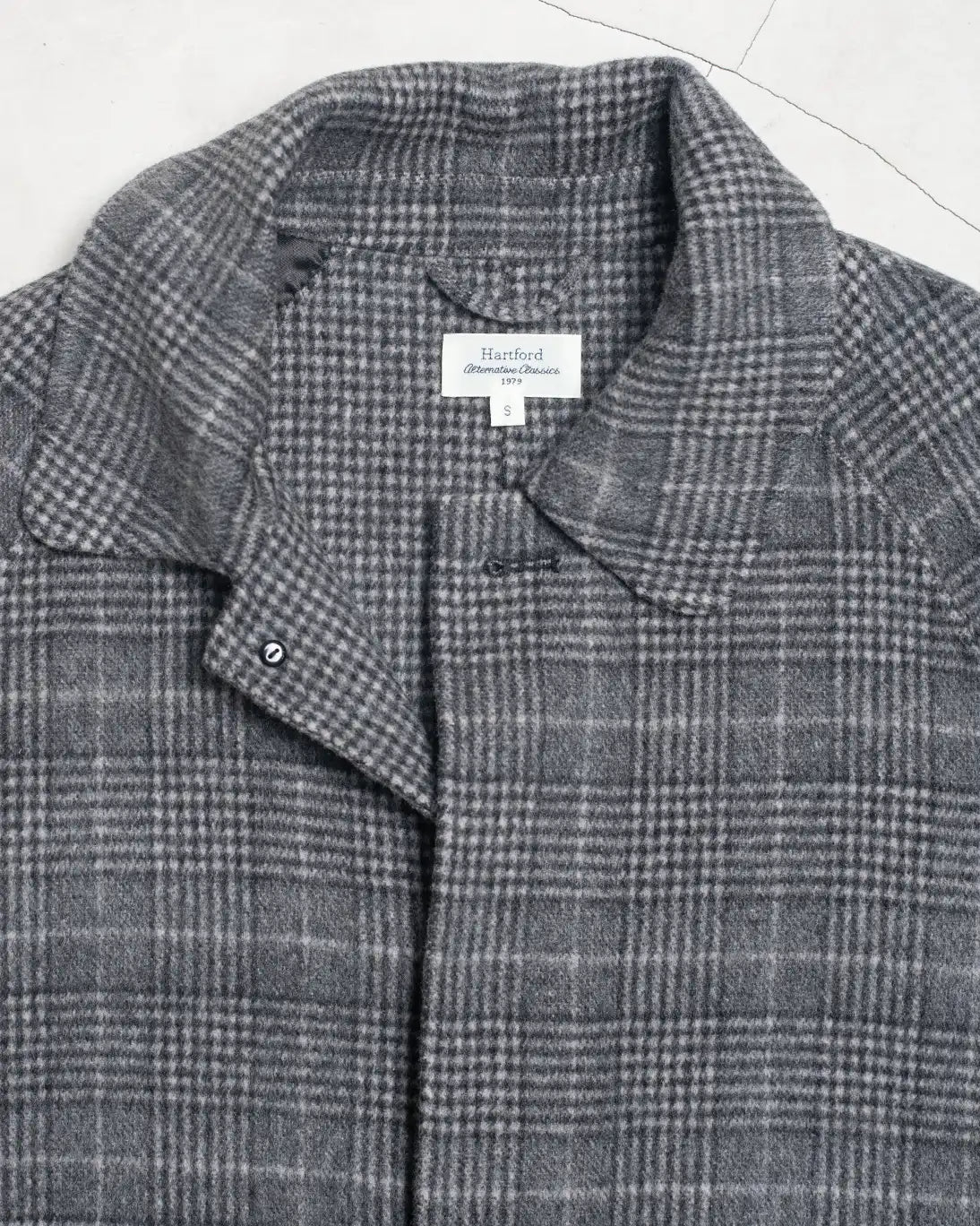 ABRIGO HARTFORD DE CUADROS GRIS