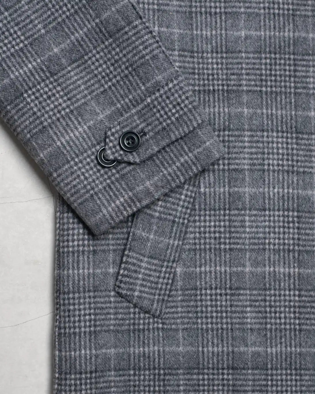 ABRIGO HARTFORD DE CUADROS GRIS