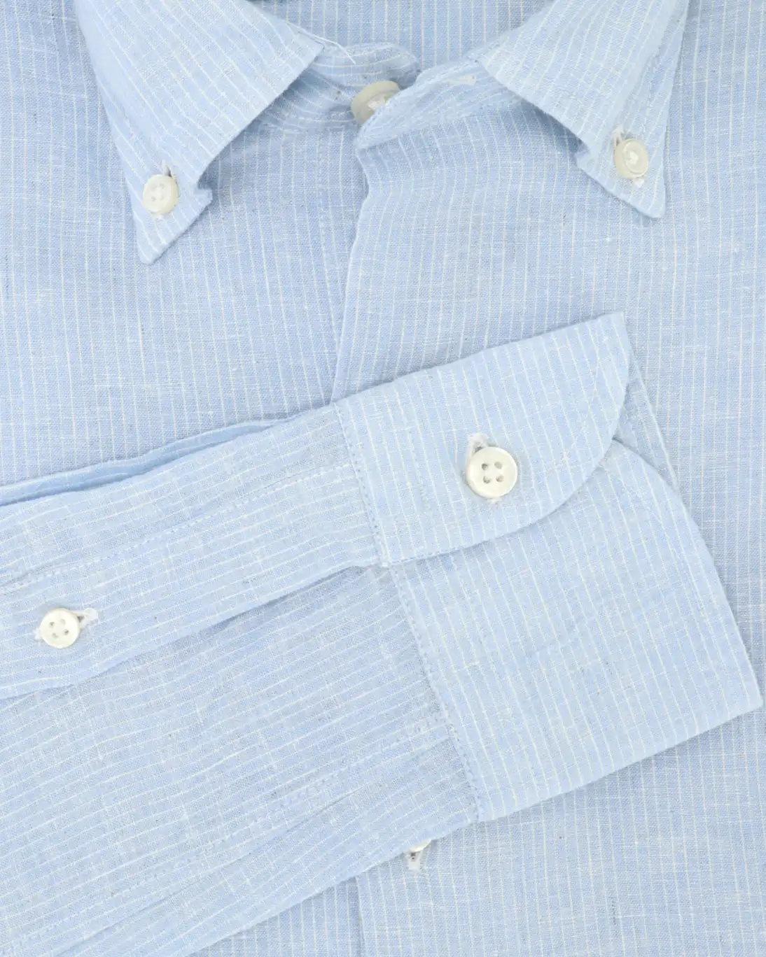 CAMISA AZUL CLARO CON FINAS RAYAS GHIRARDELLI