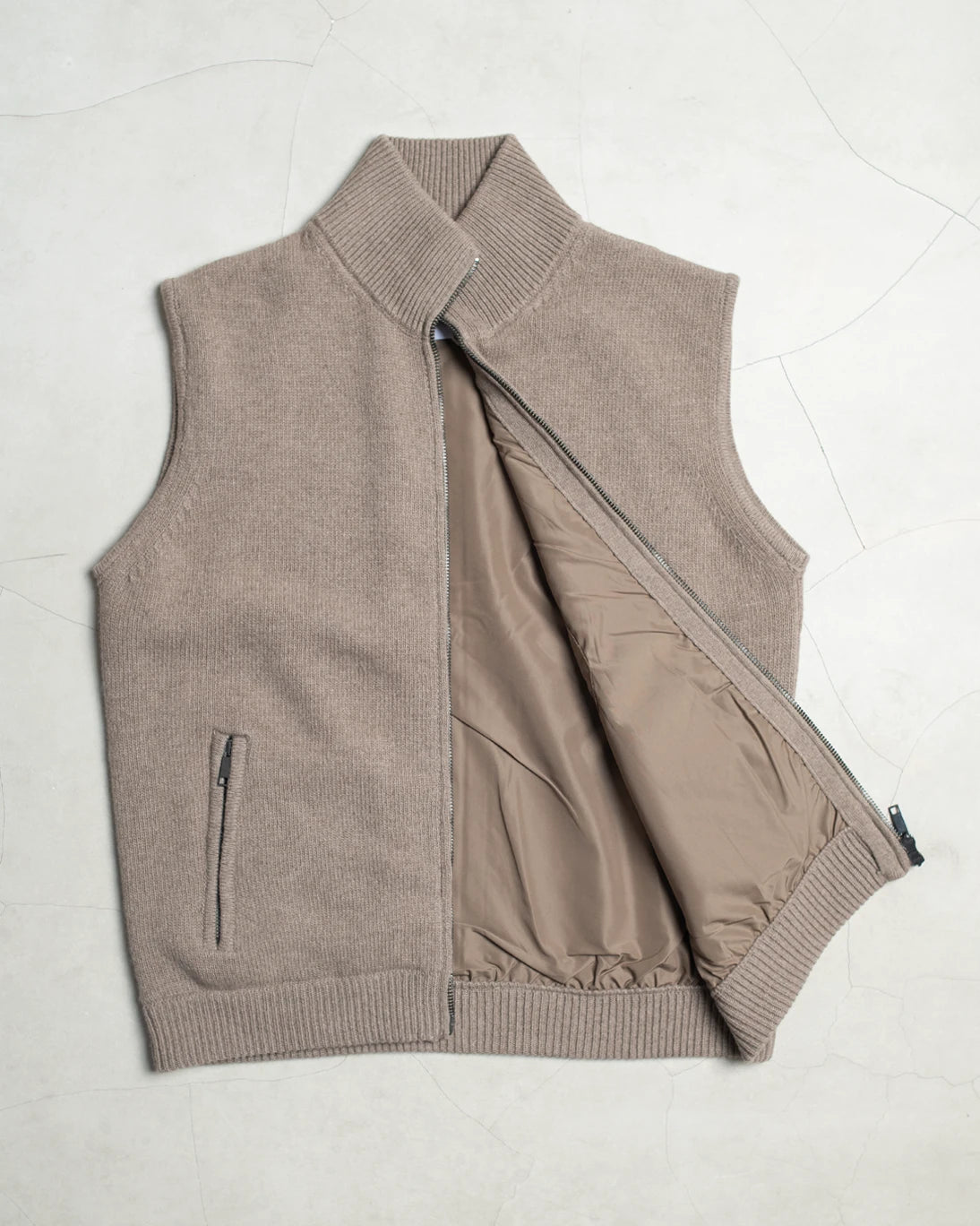 CHALECO DE PUNTO CON CREMALLERA BEIGE DANIELE FIESOLI