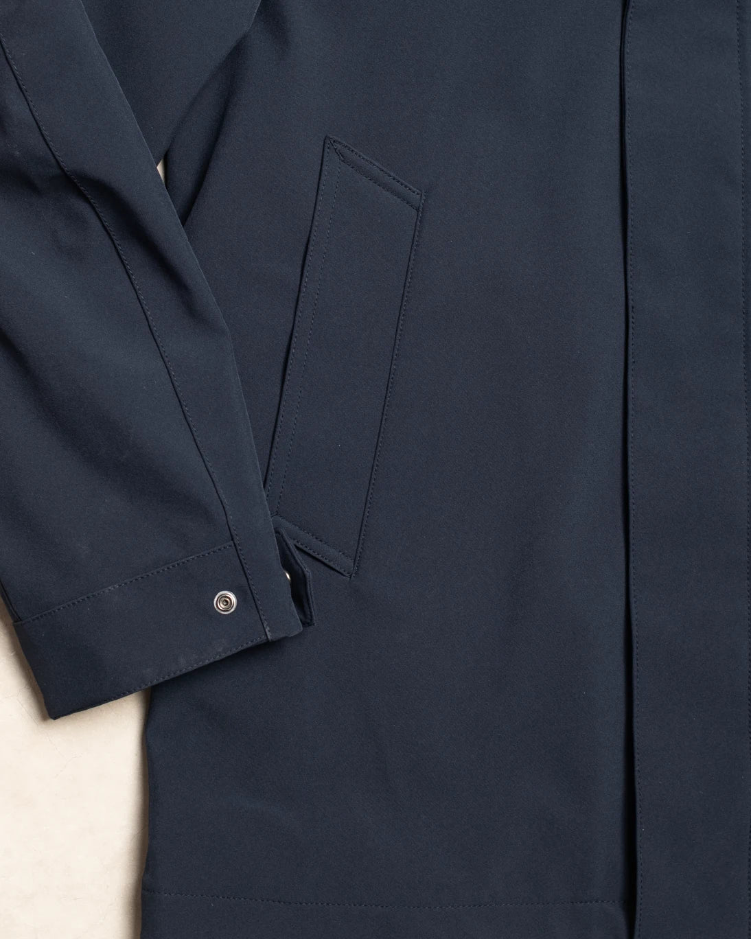 PARKA CON CAPUCHA NAVY WOOLRICH
