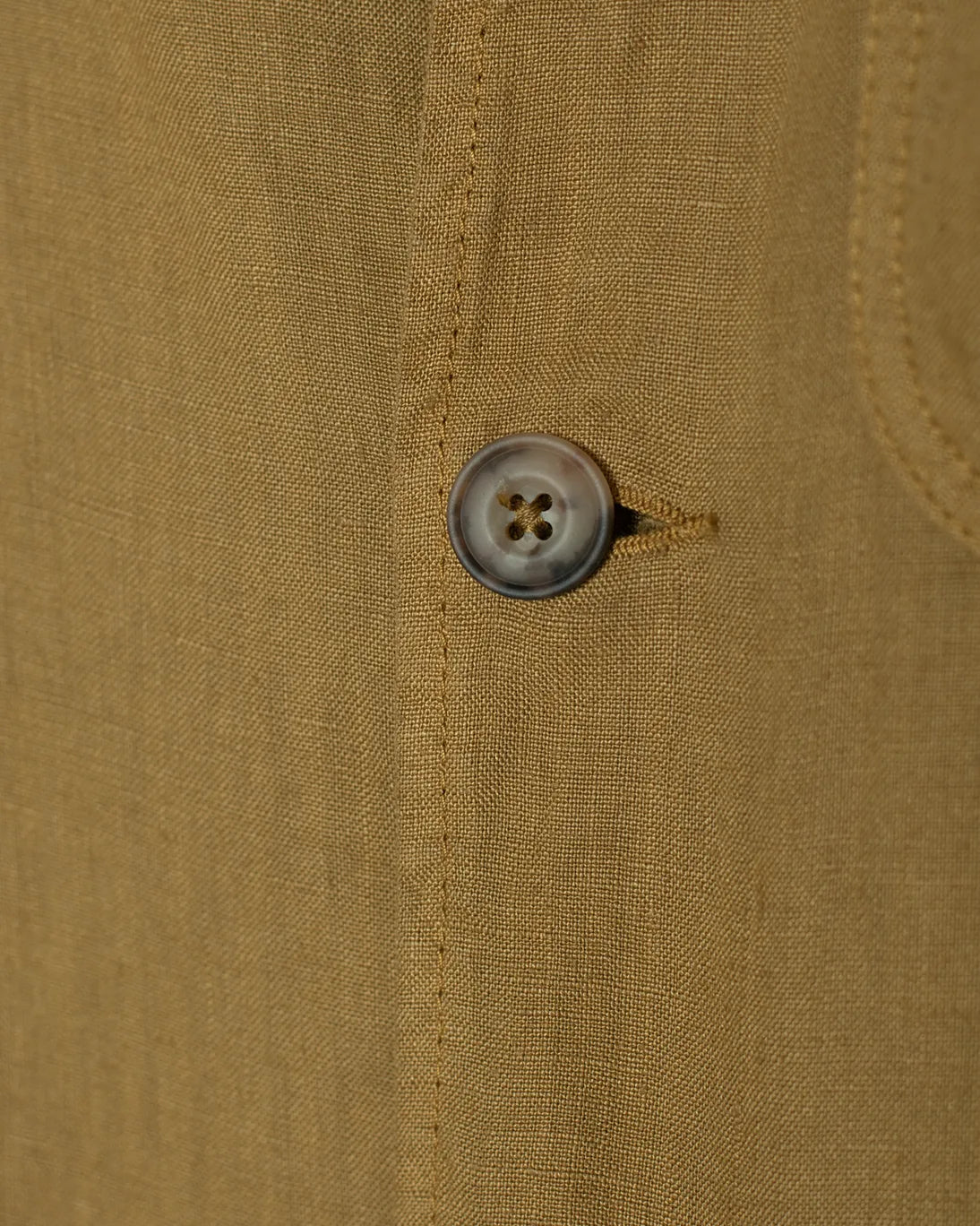 CHAQUETA DE LINO MOSTAZA ALTEA