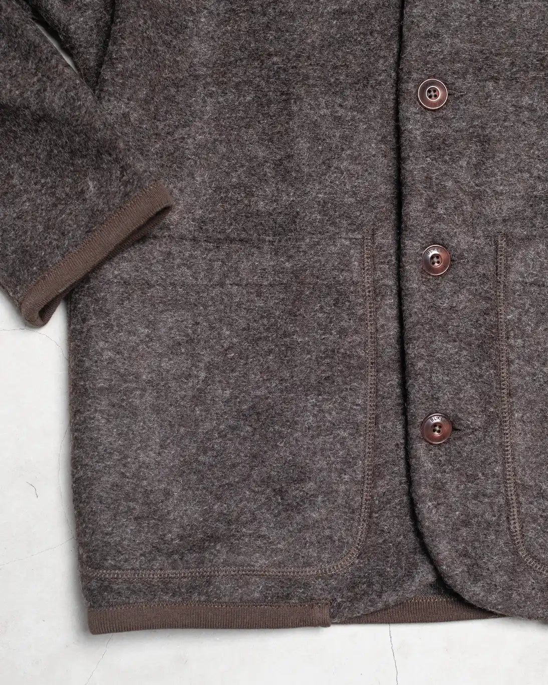 CHAQUETA DE LANA MARRÓN BL’KER