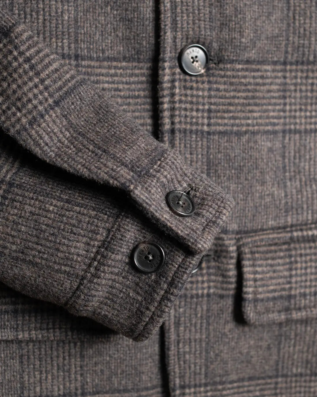 BLAZER LUMEN CUADRO MARRÓN CON CUELLO MAO
