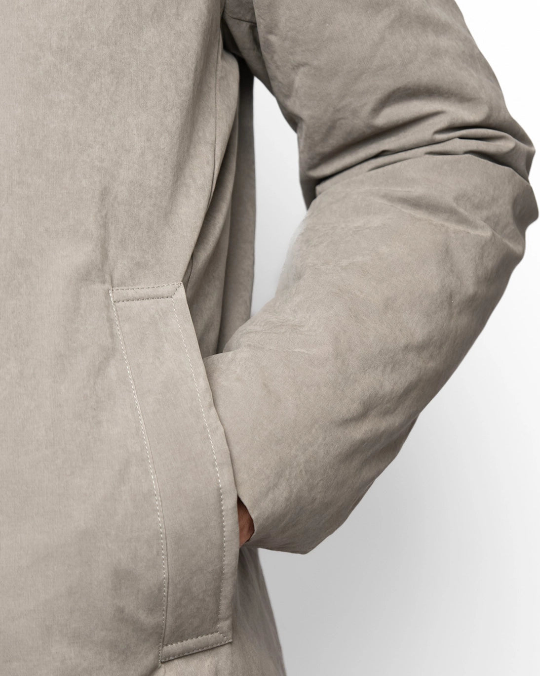 GABARDINA VERDE GRISÁCEO CON PETO DESMONTABLE ZEROSETTANTA