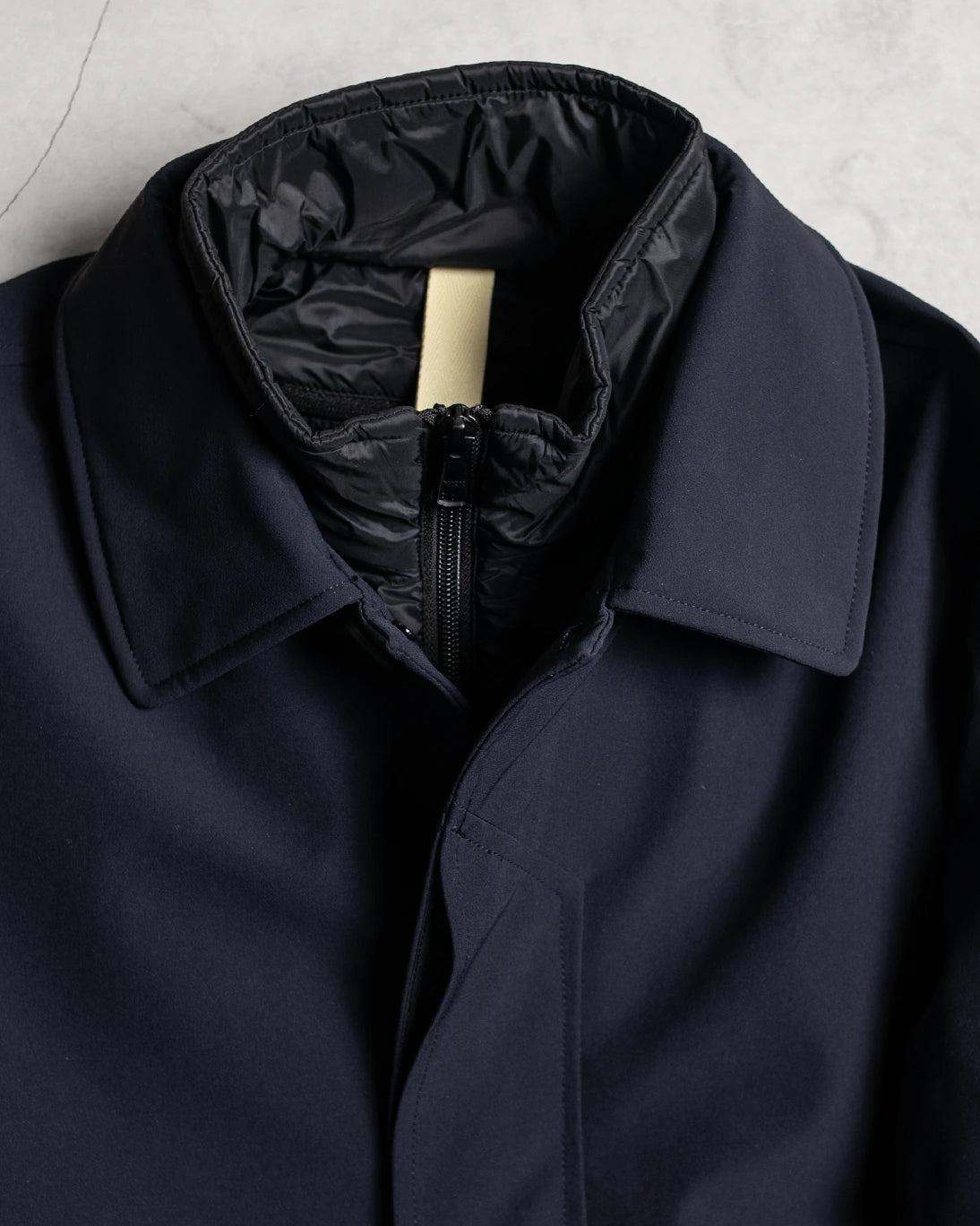 GABARDINA CON PETO DUCAN BRIXMOL