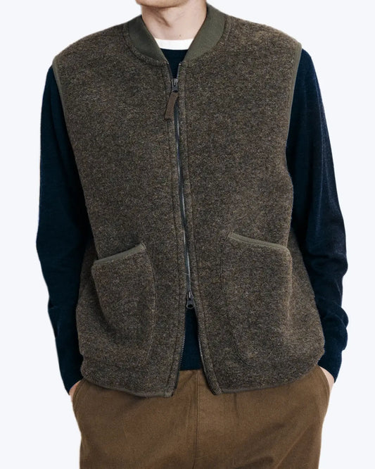 CHALECO VERDE CON CREMALLERA HARTFORD