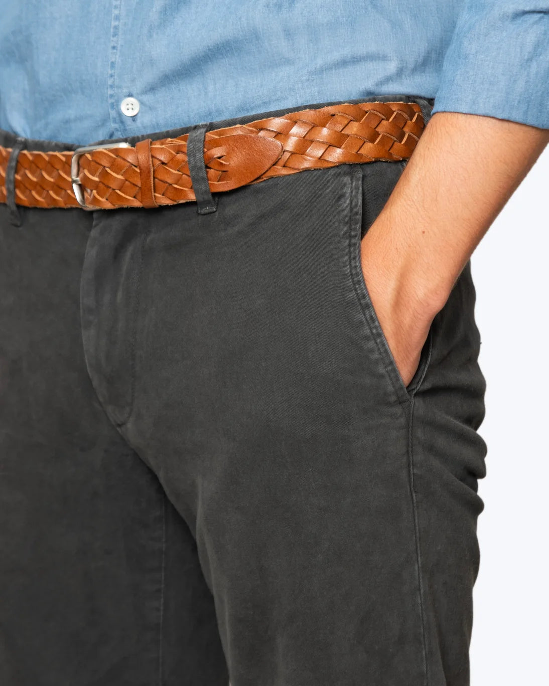 PANTALÓN CHINO GRIS OSCURO RE-HASH