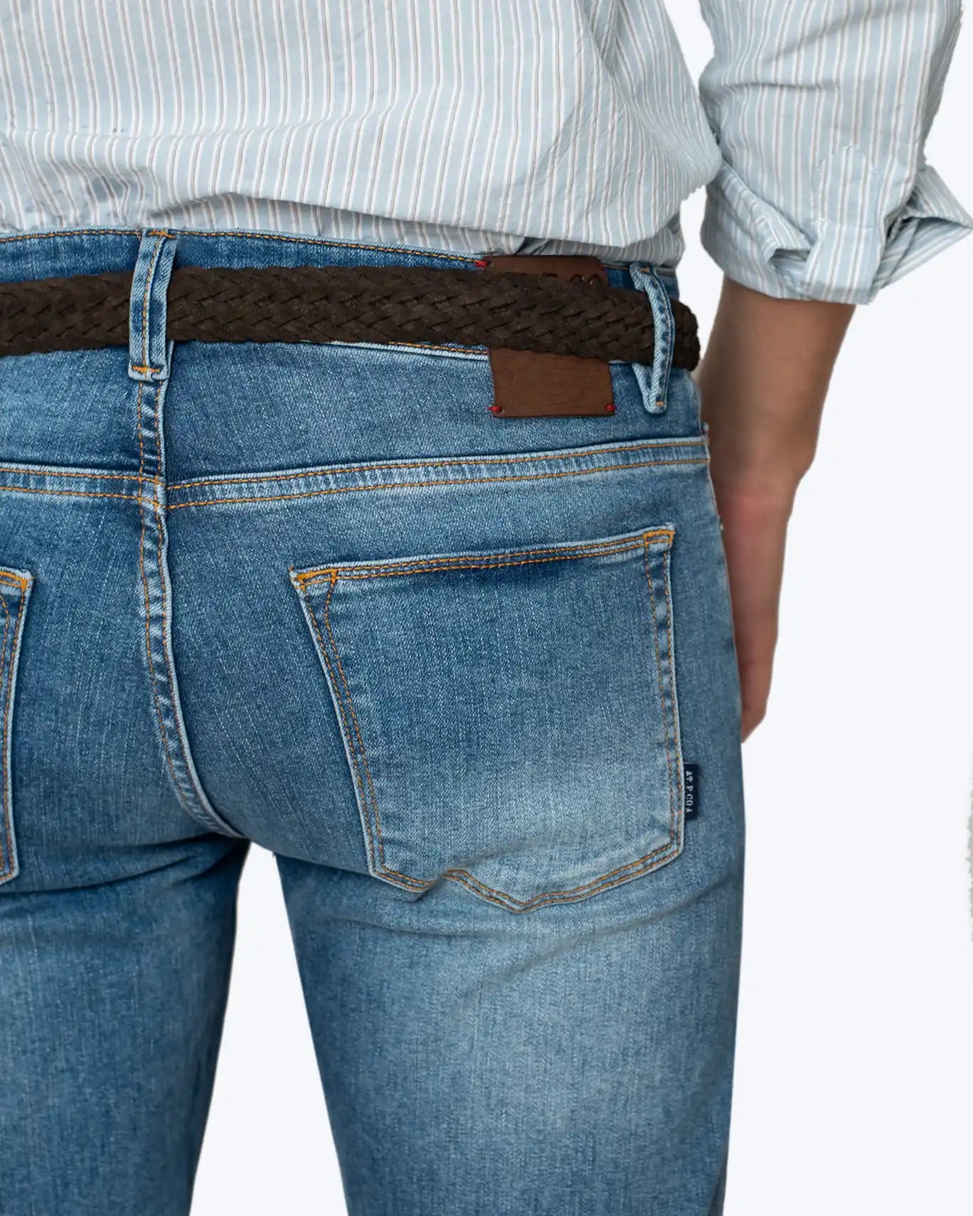PANTALÓN VAQUERO AZUL DE 5 BOLSILLOS AT.P.CO