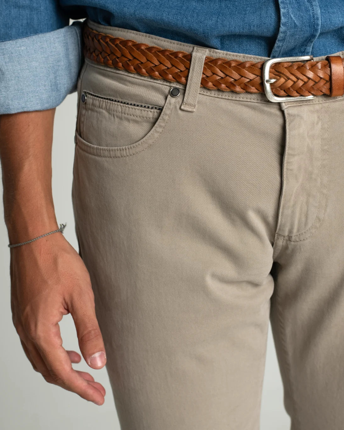 PANTALÓN DE 5 BOLSILLOS TOPO TWAY