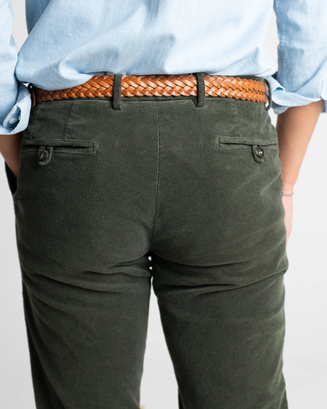 PANTALÓN CHINO DE PANA VERDE OSCURO TWAY