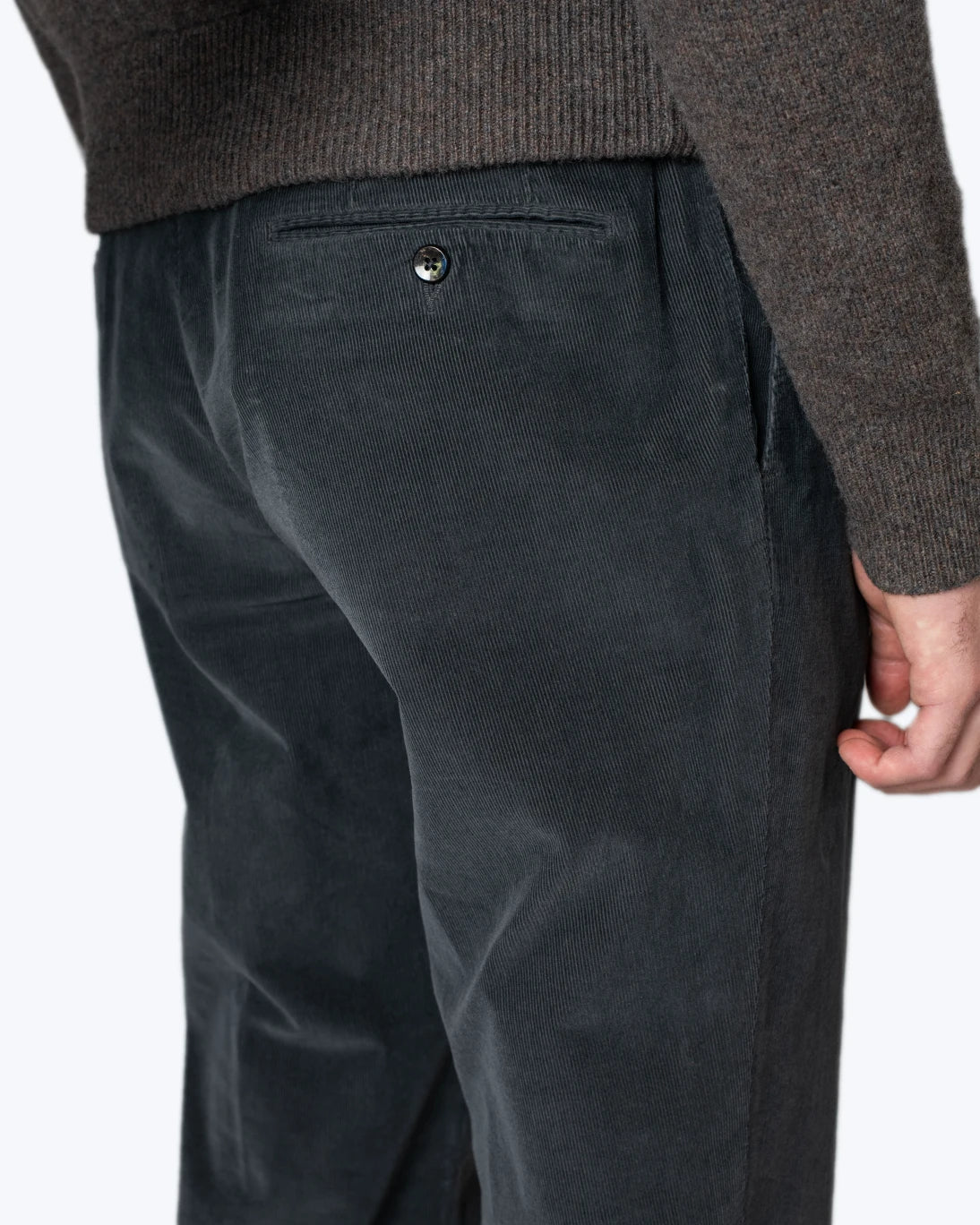PANTALÓN CHINO DE PANA GRIS CON PINZA L.B.M 1911