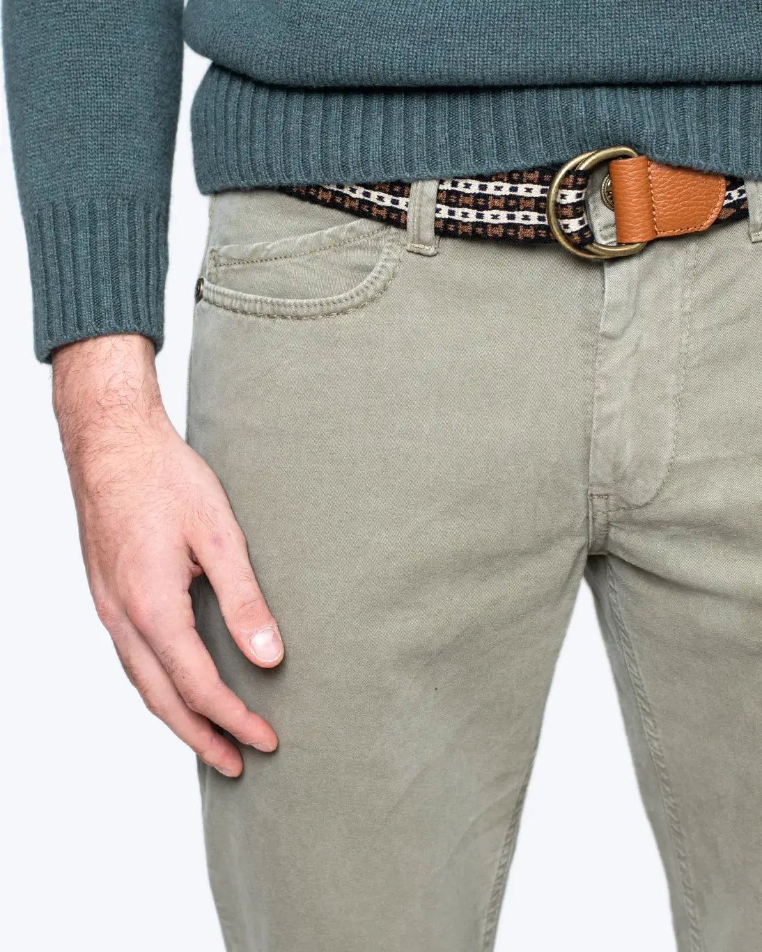 PANTALÓN 5 BOLSILLOS VERDE RE-HASH
