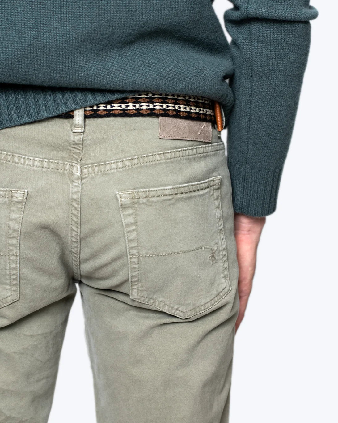 PANTALÓN 5 BOLSILLOS VERDE RE-HASH