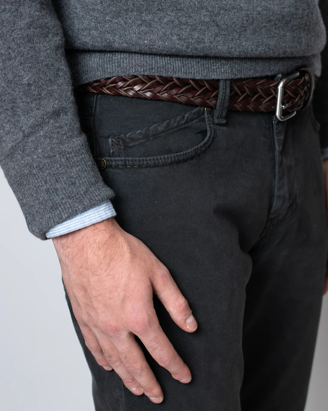 PANTALÓN 5 BOLSILLOS GRIS OSCURO RE-HASH