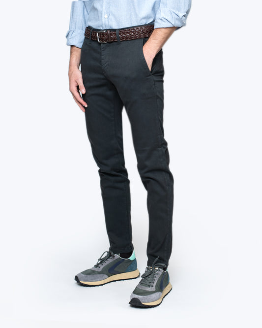 PANTALÓN CHINO DRIVER ANTRACITA MAC JEANS