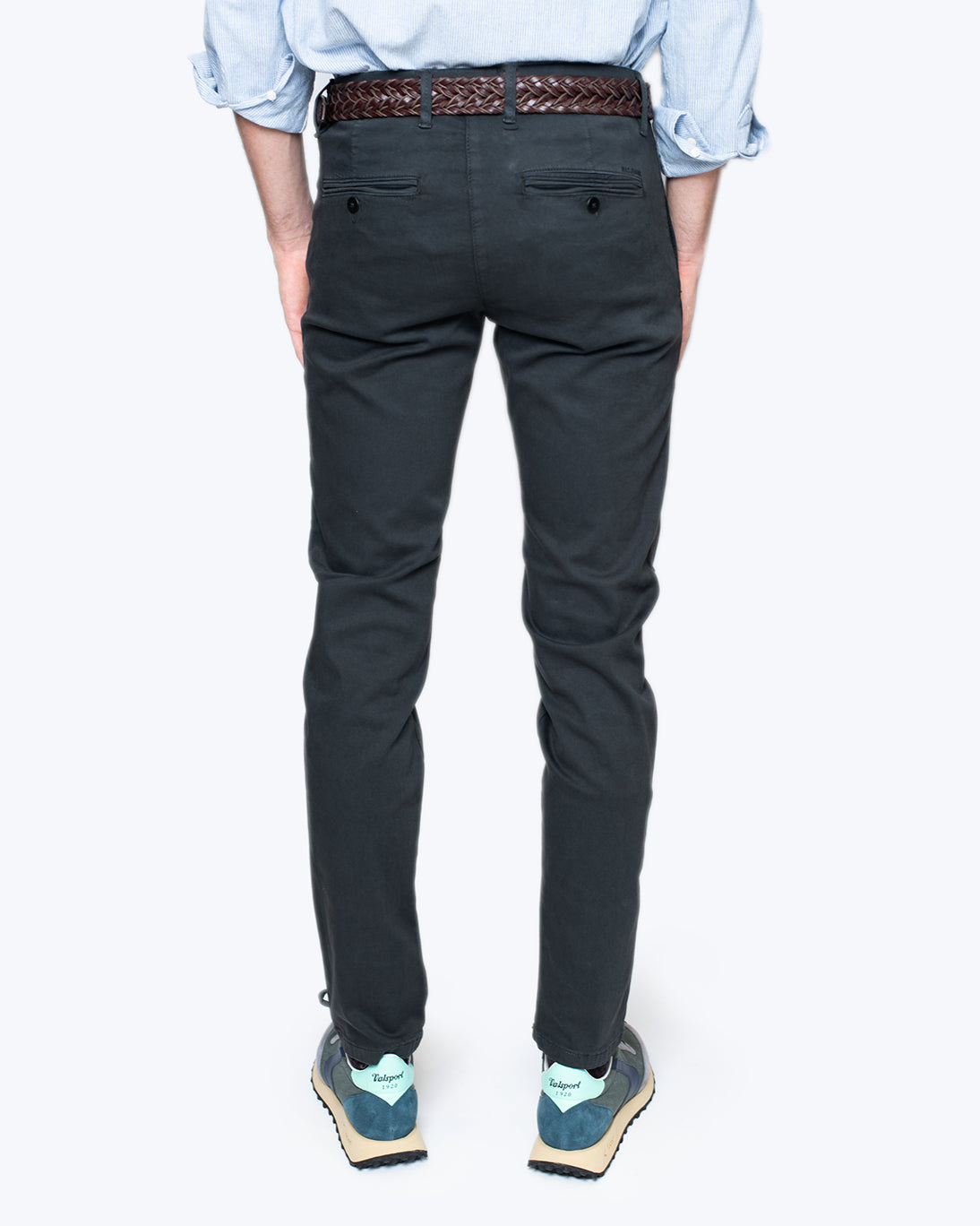 PANTALÓN CHINO DRIVER ANTRACITA MAC JEANS