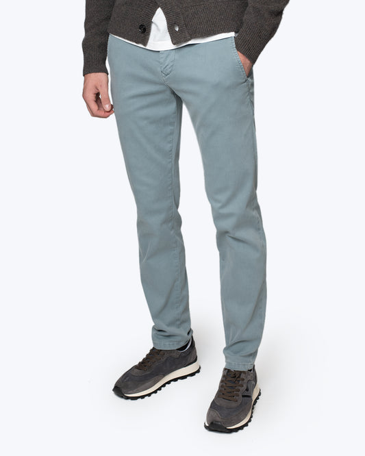 PANTALÓN AZUL CLARO CHINO DRIVER PANTS MAC JEANS