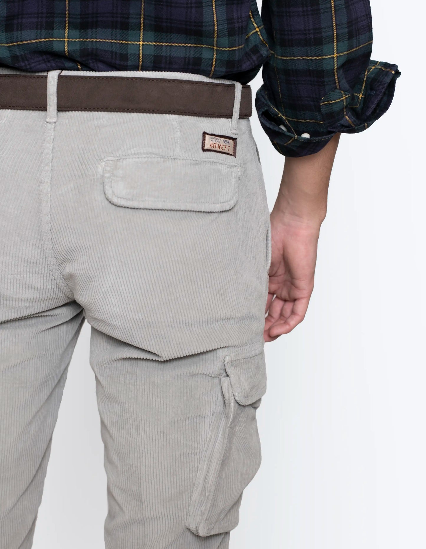 PANTALÓN CHINO CARGO DE PANA GRIS 40WEFT