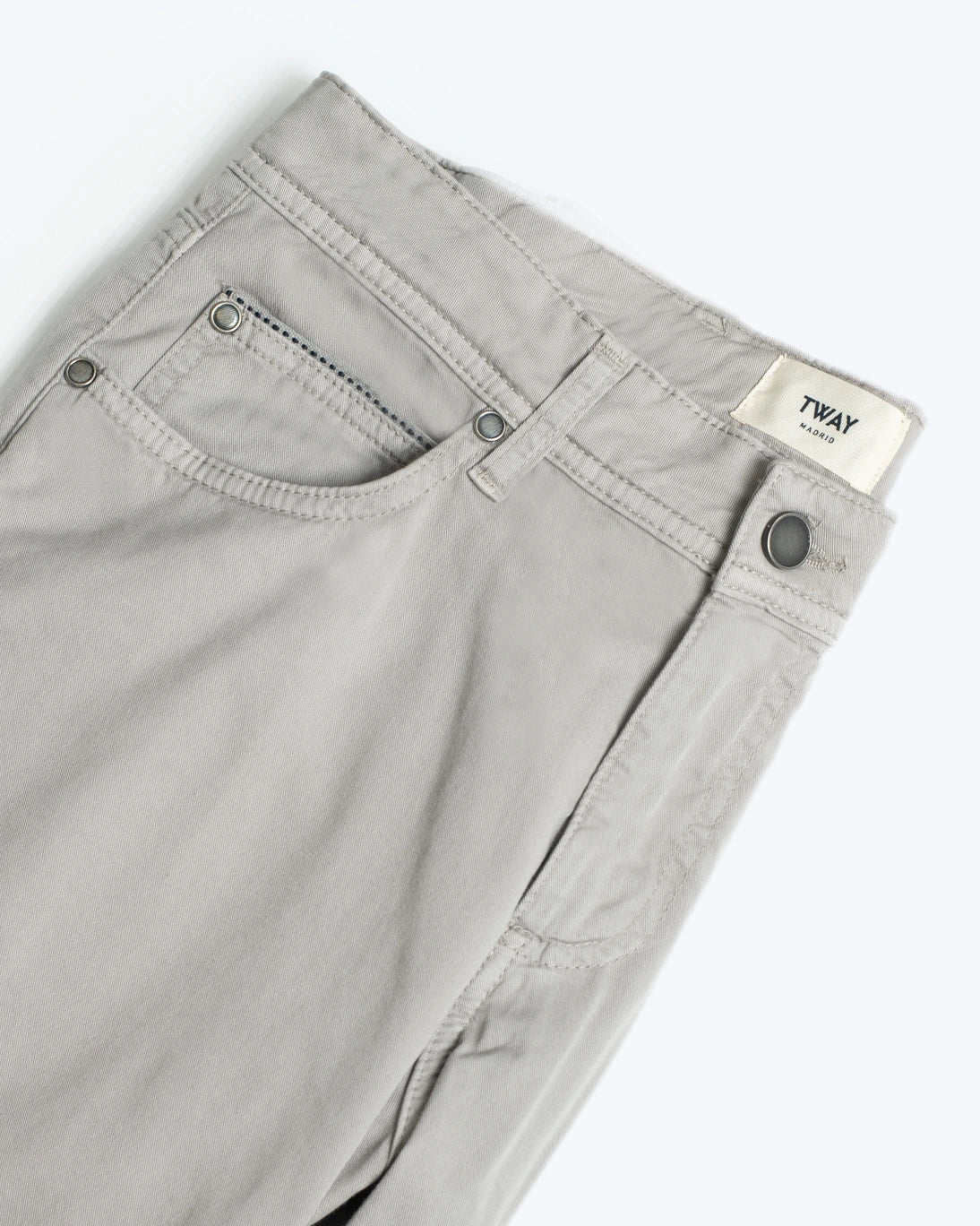 PANTALÓN DE 5 BOLSILLOS GRIS TWAY