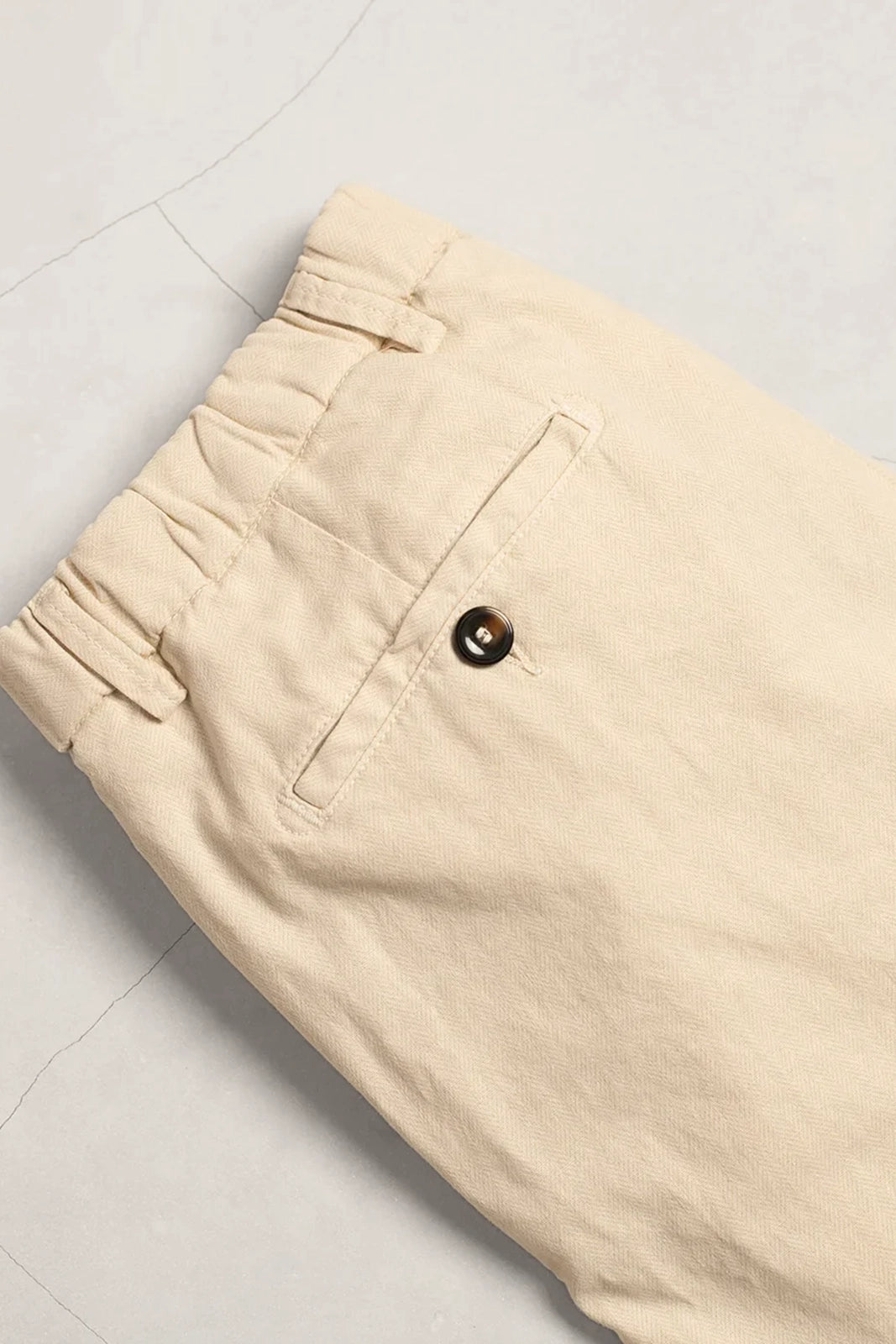 PANTALÓN CHINO DE ESPIGA BEIGE TWAY
