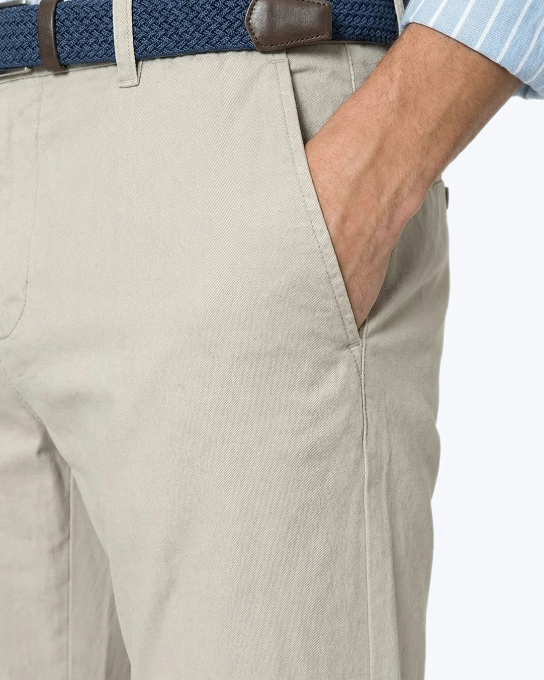 PANTALÓN CHINO CON VUELTA GRIS CLARO MUCHA RE-HASH