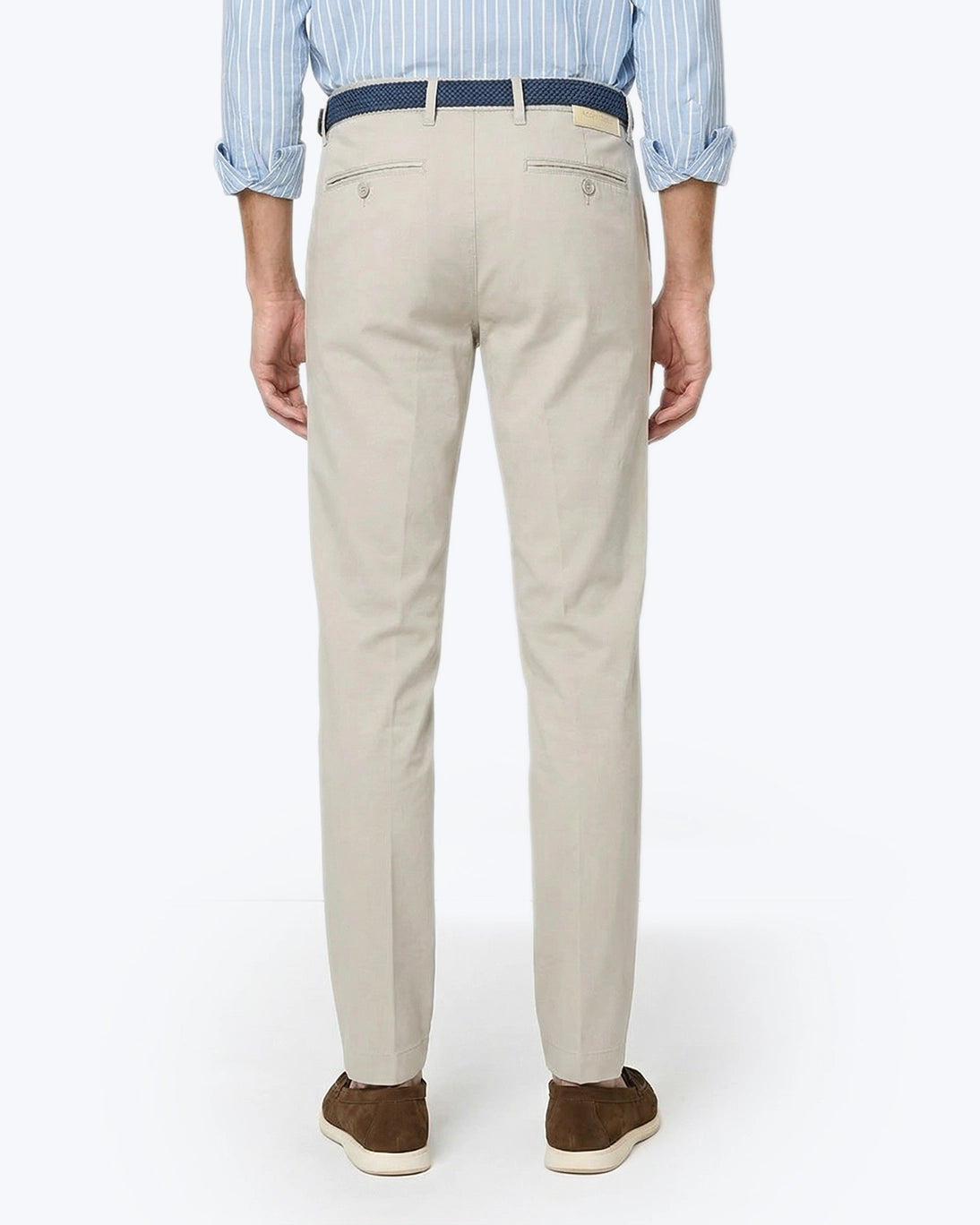 PANTALÓN CHINO CON VUELTA GRIS CLARO MUCHA RE-HASH