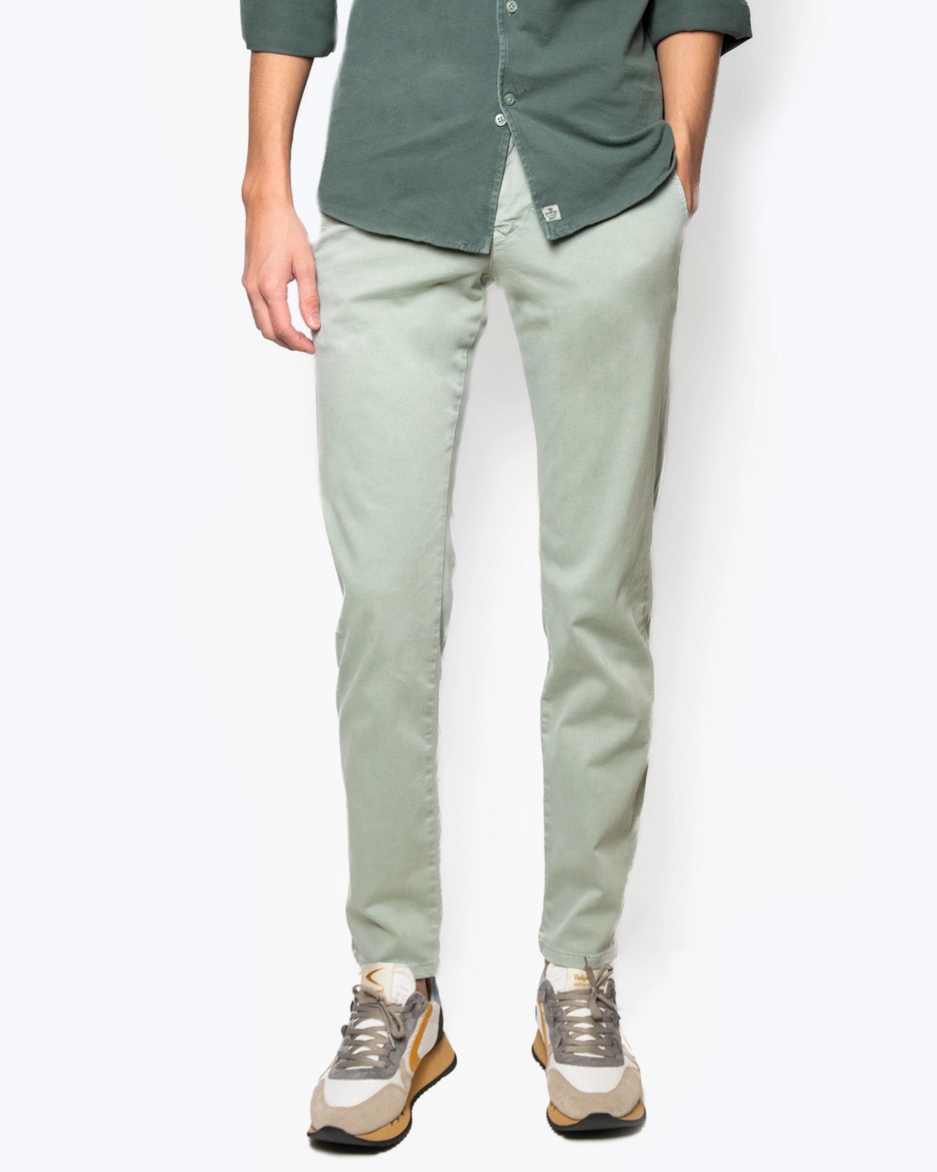 PANTALÓN CHINO VERDE CLARO DRIVER PANTS MAC JEANS