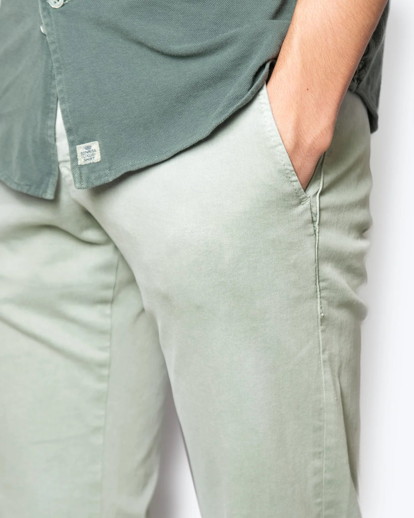 PANTALÓN CHINO VERDE CLARO DRIVER PANTS MAC JEANS
