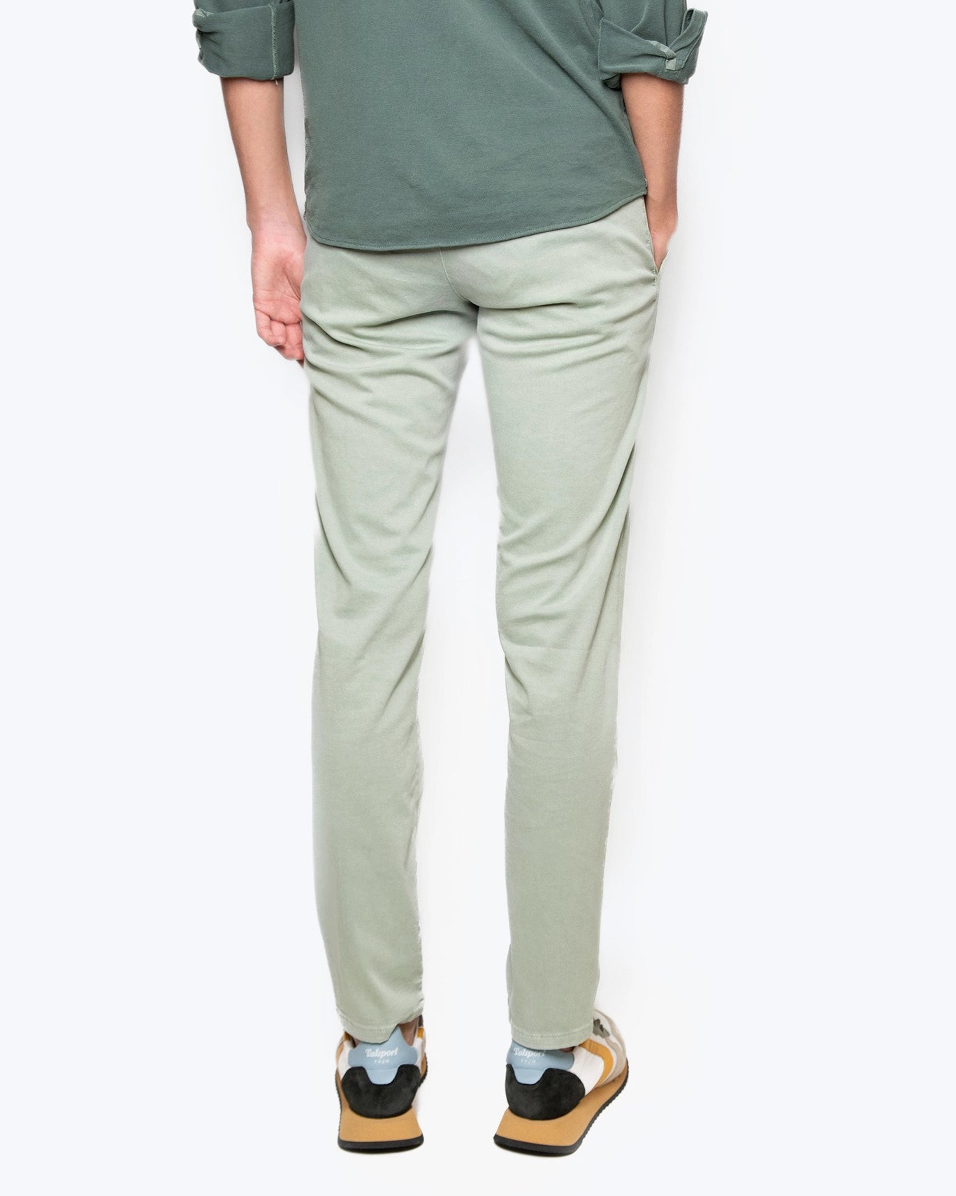 PANTALÓN CHINO VERDE CLARO DRIVER PANTS MAC JEANS