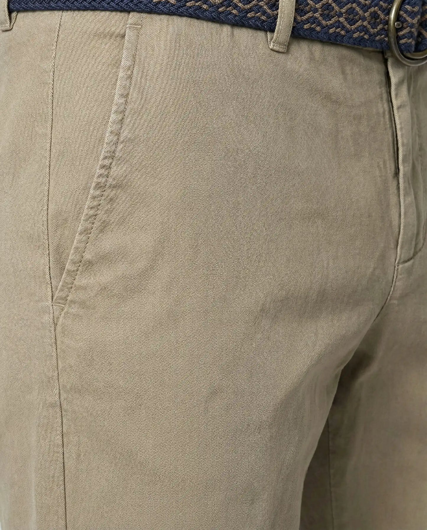 PANTALÓN CHINO CON CORDÓN SEVENTY