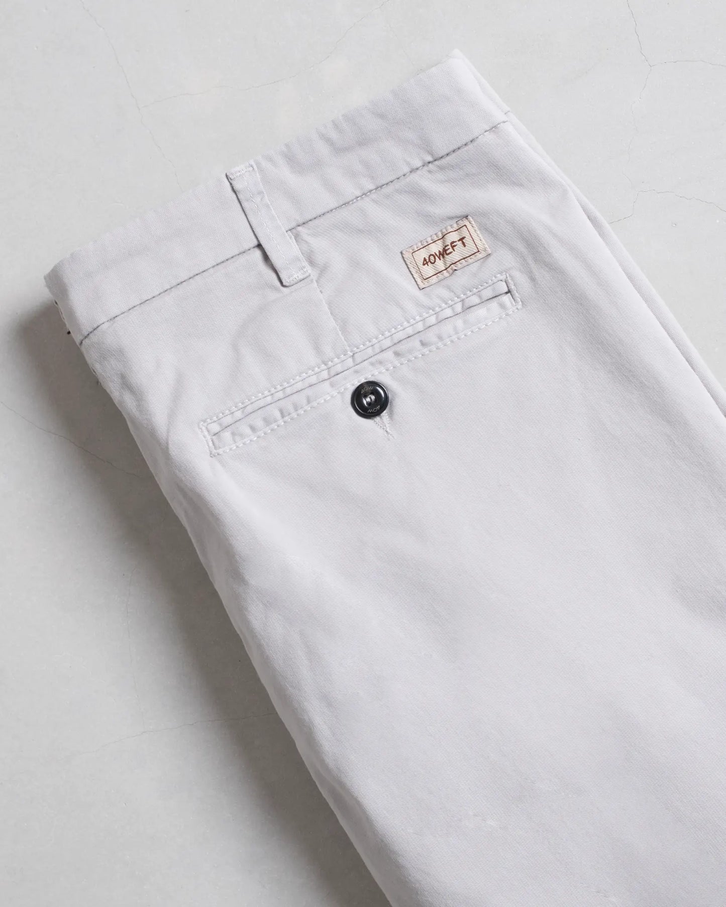 PANTALÓN CHINO GABARDINA GRIS CLARO 40WEFT