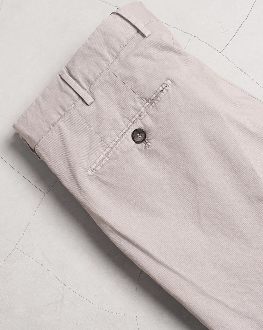 PANTALÓN CHINO GABARDINA GRIS SANTANIELLO