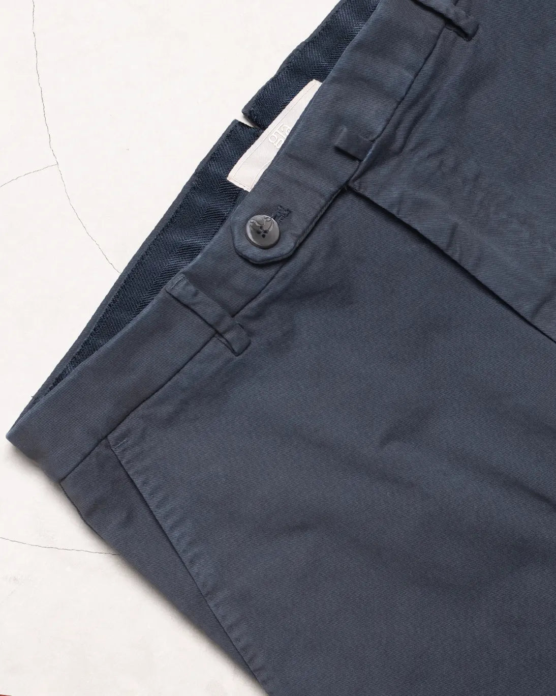 PANTALÓN CHINO GTA FEDERICO SLIM BATAVIA AZUL MARINO