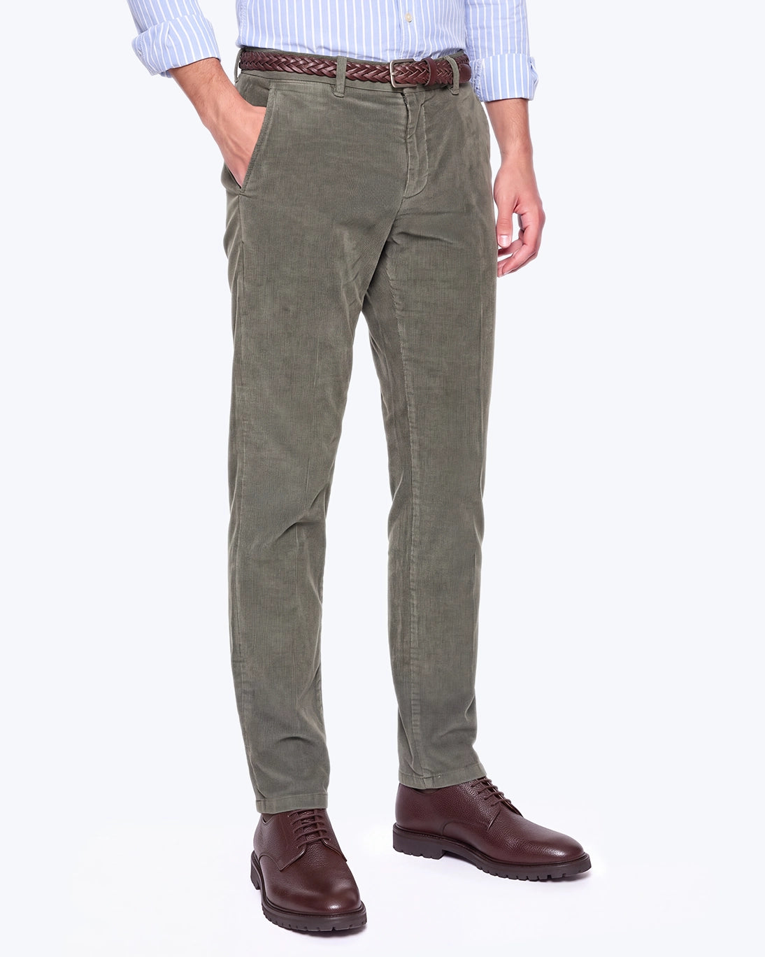 PANTALÓN CHINO PANA SLIM BATAVIA GTA VERDE