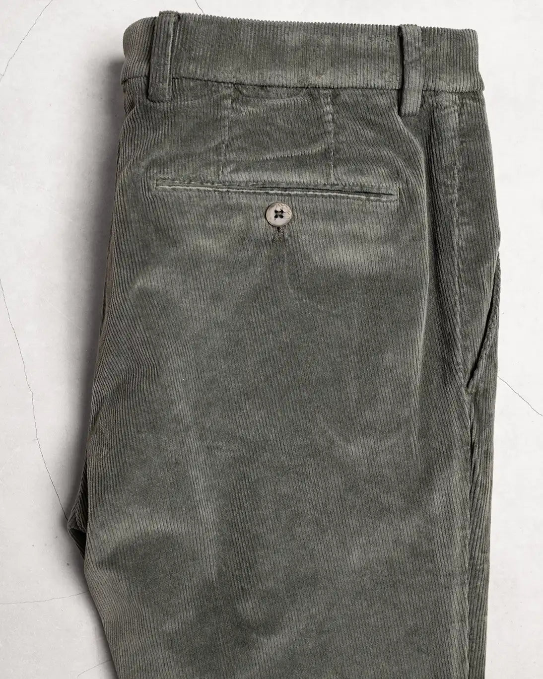 PANTALÓN CHINO PANA SLIM BATAVIA GTA VERDE