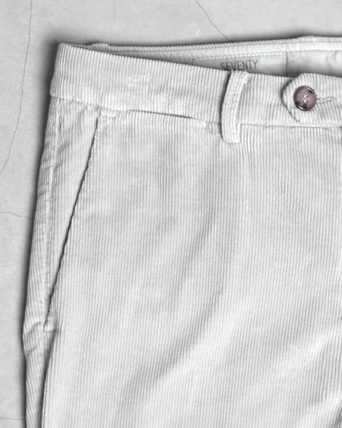 PANTALÓN CHINO DE PANA GRIS SEVENTY