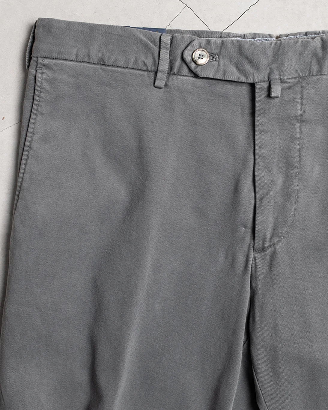 PANTALÓN CHINO GRIS SANTANIELLO
