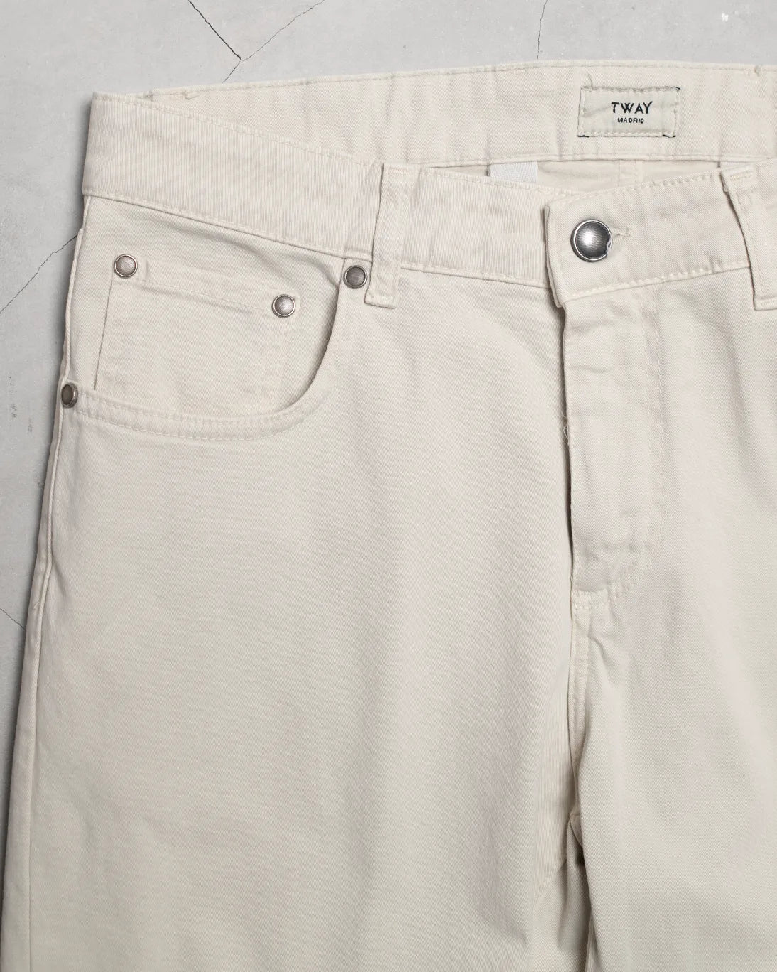 PANTALÓN 5 BOLSILLOS CREMA TWAY