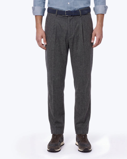 PANTALÓN CHINO PINZA FRANELA GRIS HARTFORD