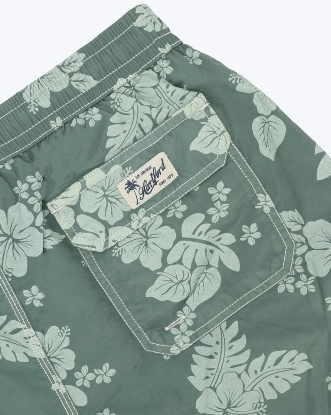 TRAJE DE BAÑO VERDE CON FLORES HARTFORD