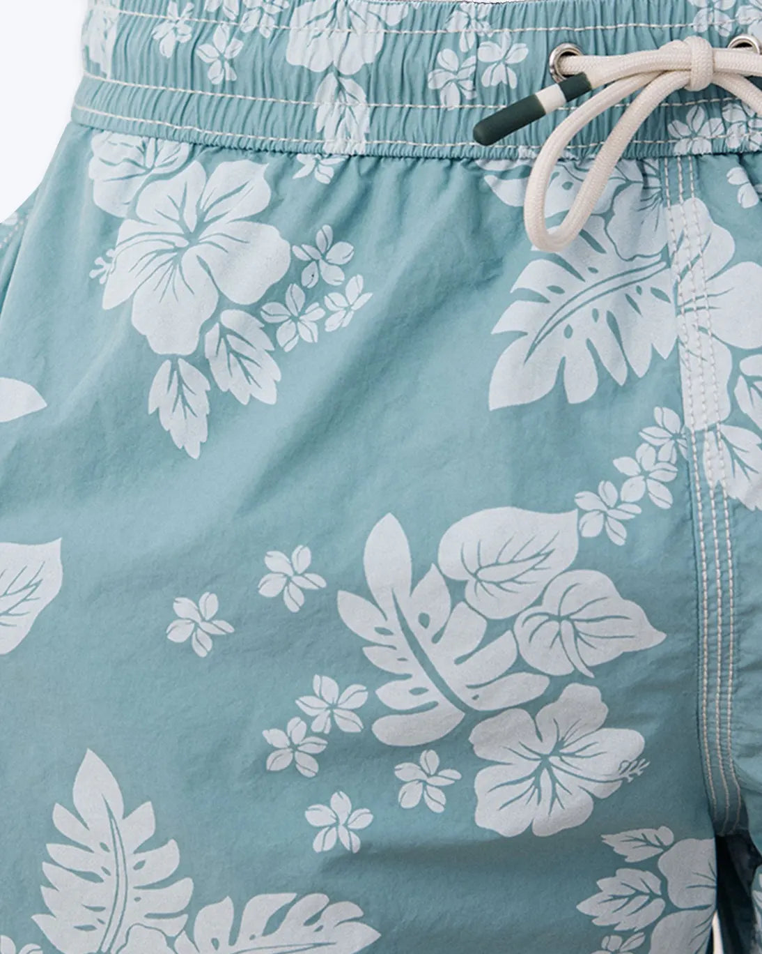 TRAJE DE BAÑO AZUL CLARO CON FLORES HARTFORD