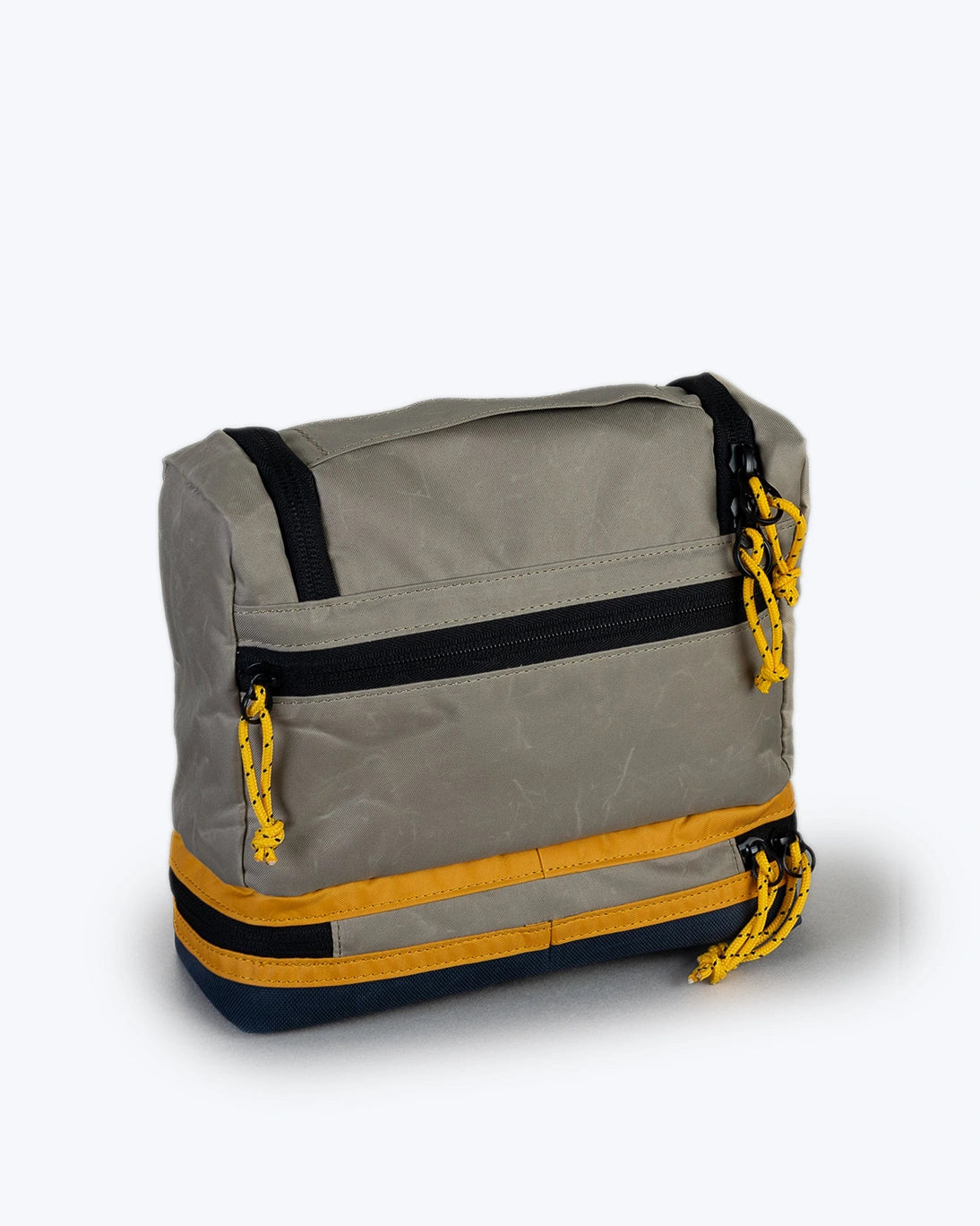 BOLSA SANDI KAKI PROPERTY OF