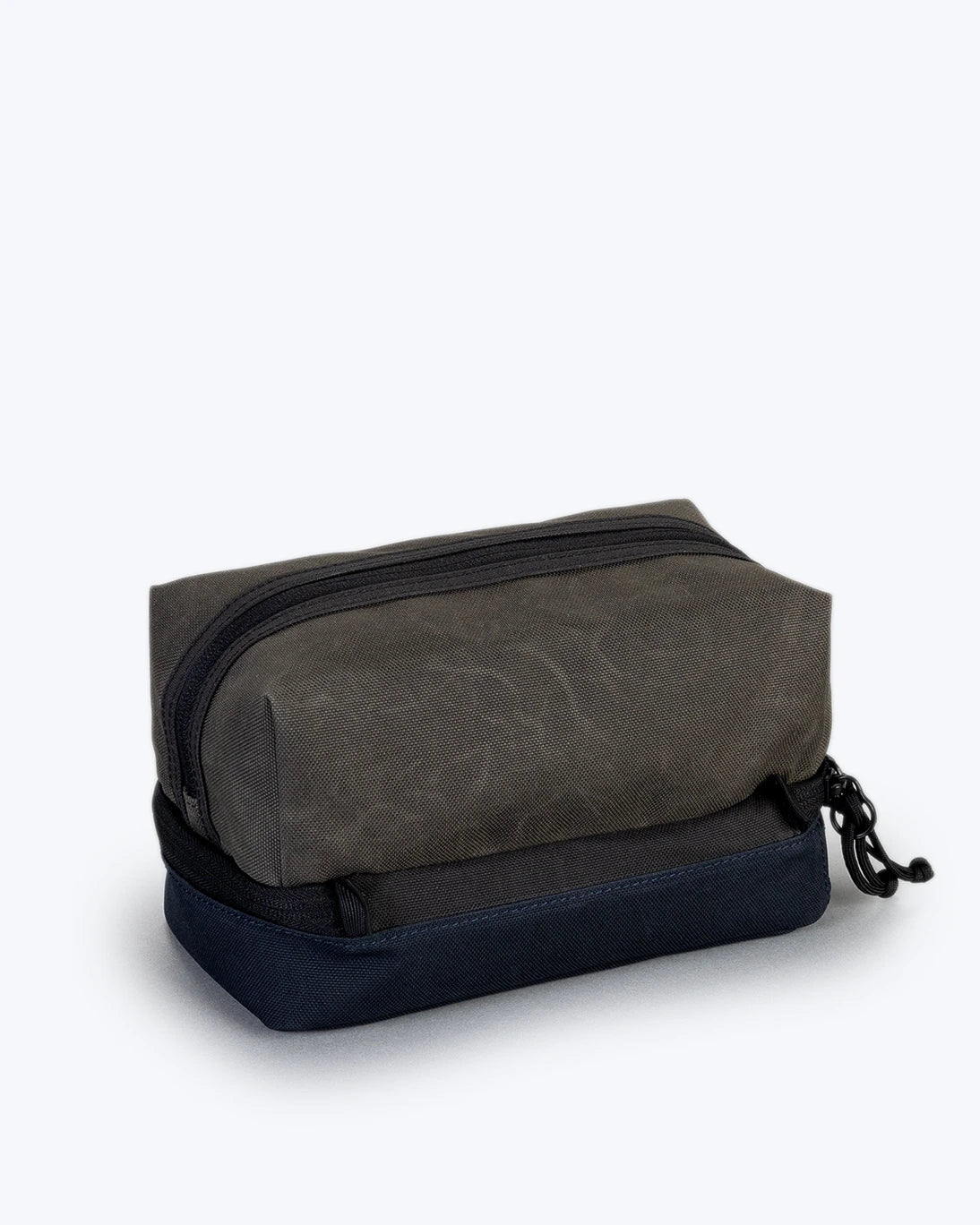 NECESER EVE VERDE OSCURO PROPERTY OF